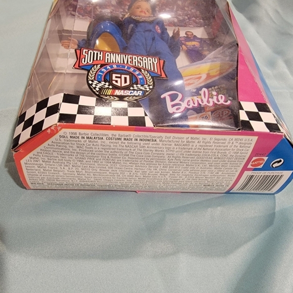 Barbie 50th Anniversary - Picture 5 of 6